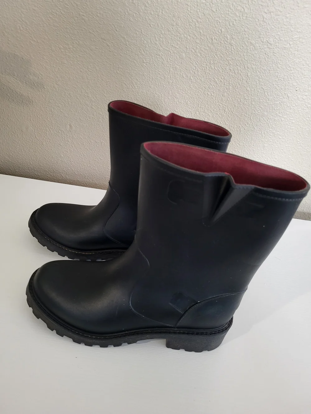 Tommy Hilfiger Women's Karissa Black Rubber Rain Boots Pull On Lined Size 9M